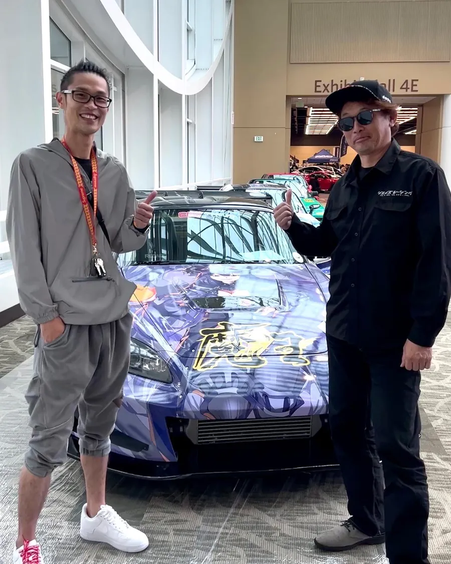 Installing the Nikki itasha wrap on the Js Racing Honda S2000