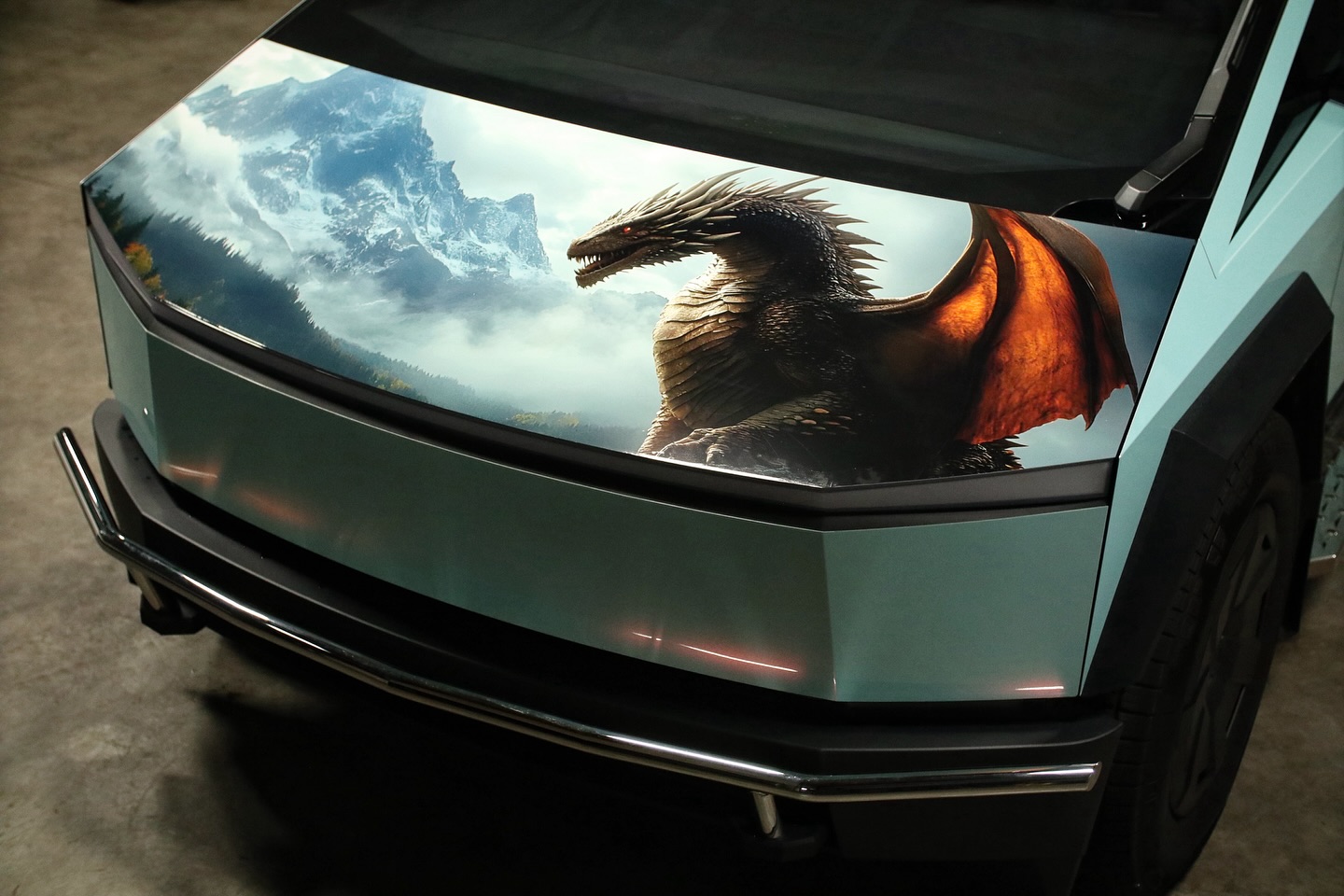 Tesla Cybertruck Dragon